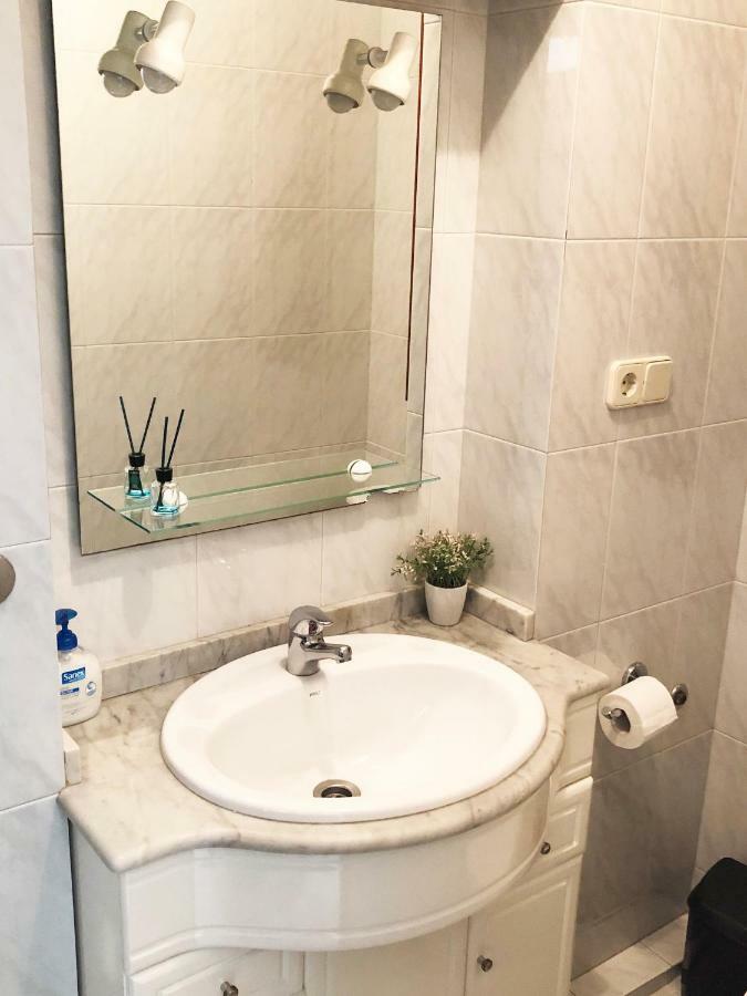 Pitelos Apartment 산티아고데콤포스텔라 외부 사진